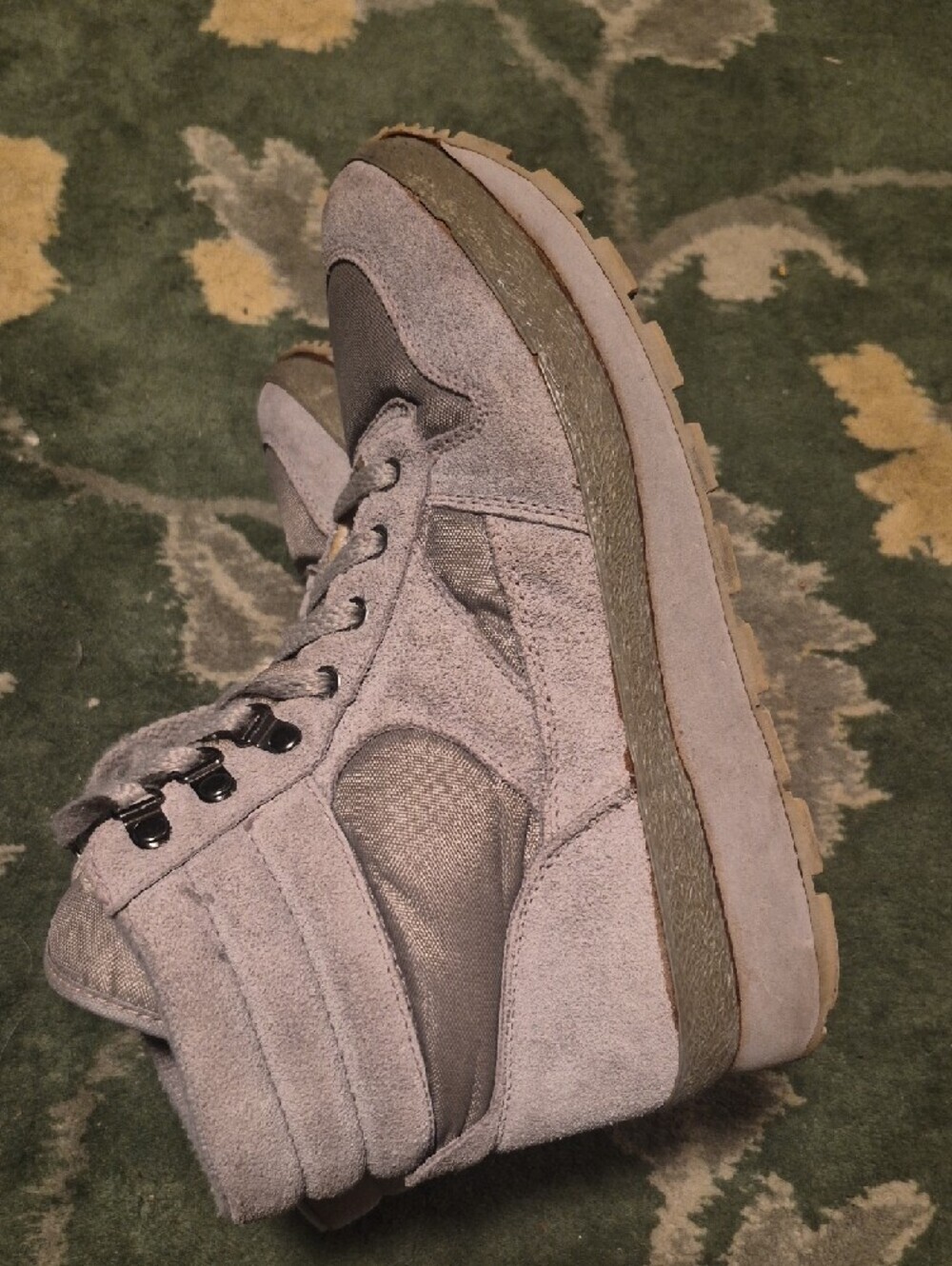 L.L. Bean Light Gray High-Top Women's Sneakers - Picture 2 of 12